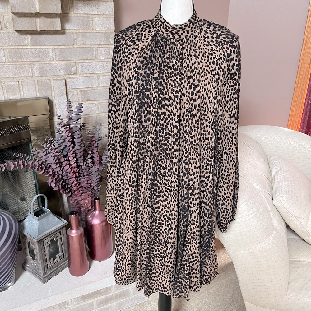 H&M Leopard Print Long Sleeve Swing Dress - Black & Brown Leopard Print
